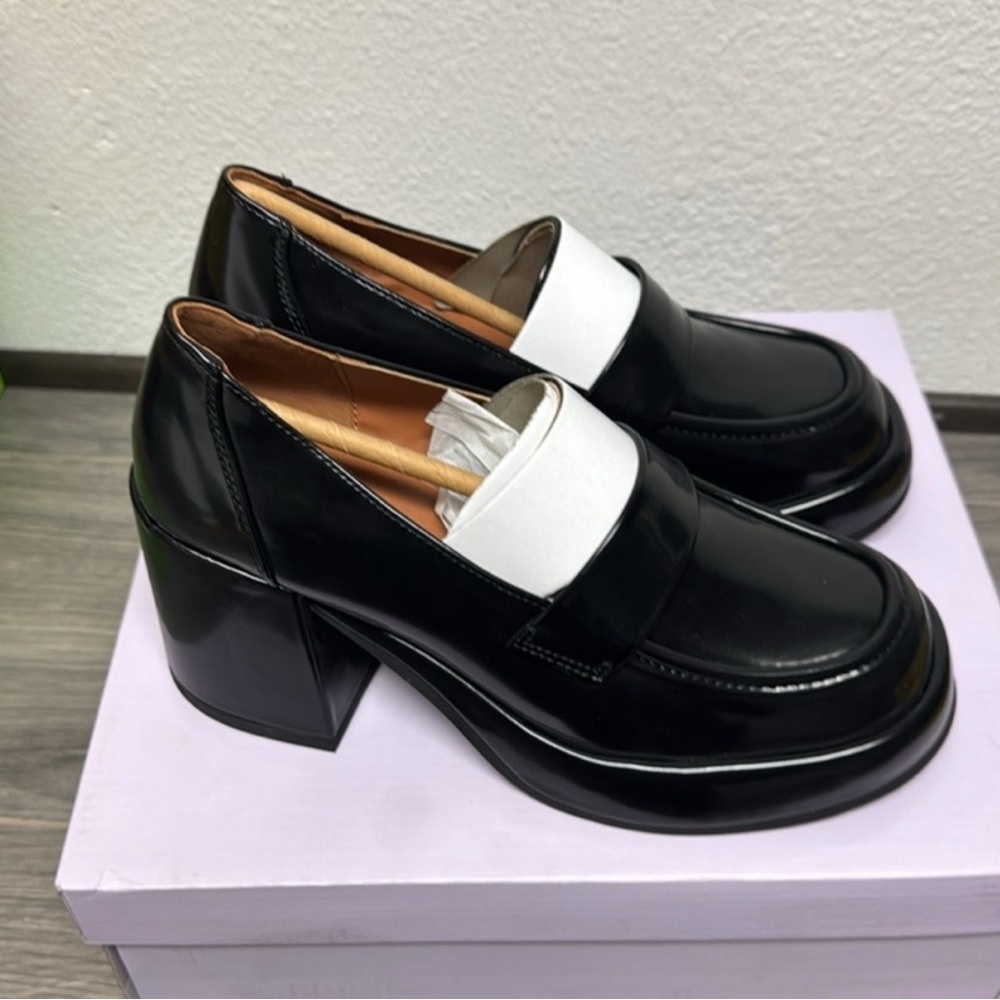 Madden Girl Black Loafers - Picture 5 of 8